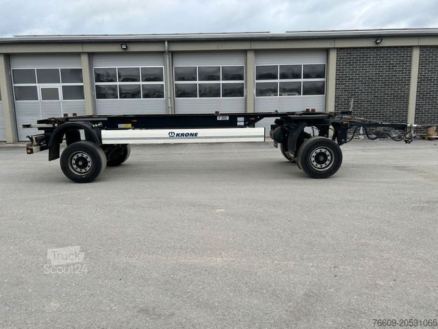 Remolque con chasis intercambiable KRONE 2 Achswechselfahrgestell, Typ: MAXI AZW 18 eL3B7
