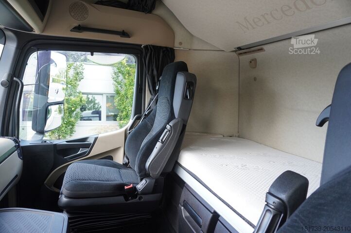 Tow truck Mercedes-Benz Actros 1840 / NEW galvanized Tow truck