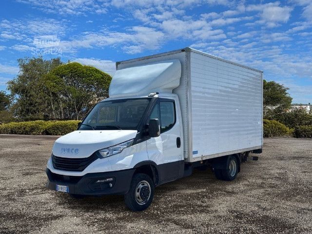 Panel van IVECO 35C14H