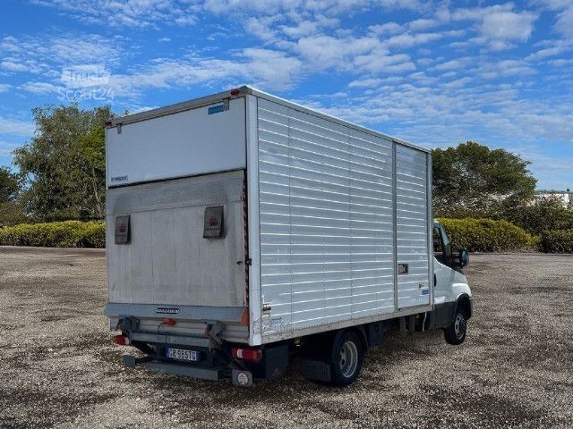 Panel van IVECO 35C14H