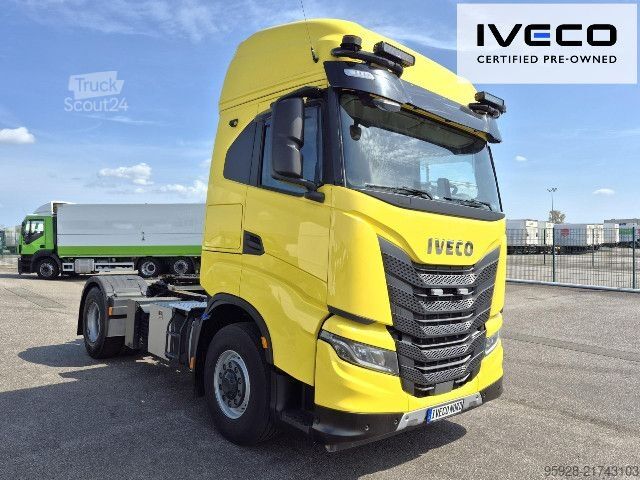 Standard tractor unit IVECO AS440X53T/P HR ON+, Hi-Traction, ACC
