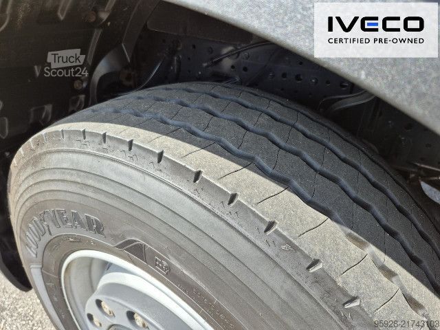 Standard tractor unit IVECO AS440X53T/P HR ON+, Hi-Traction, ACC