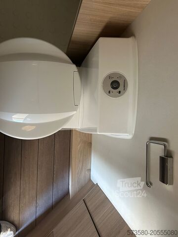 Полуинтегриран дом на колела Fiat Ducato Carasuite 650 MF Teilintegriert | Voll ausgestattet