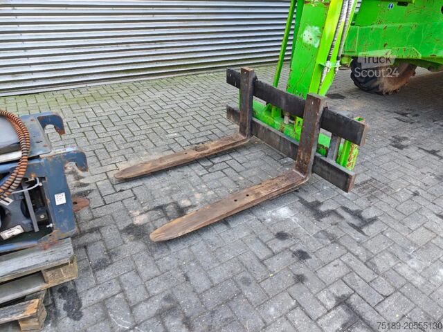 Obrotowa ładowarka teleskopowa Merlo Roto 45.21 MCSS Radio Remote