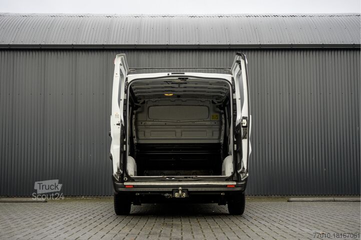 Tovornjak z zabojnikom Renault Trafic 2.0 dCi L2H1 146 PK Automaat Schuifdeur ...