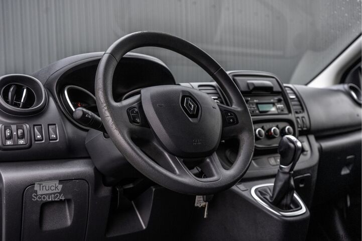 Tovornjak z zabojnikom Renault Trafic 2.0 dCi L2H1 146 PK Automaat Schuifdeur ...