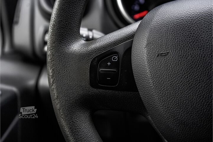 Tovornjak z zabojnikom Renault Trafic 2.0 dCi L2H1 146 PK Automaat Schuifdeur ...