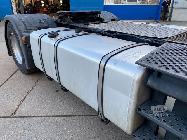 Standaard-SZM Iveco Stralis 460 / 2x Tank / Automatic