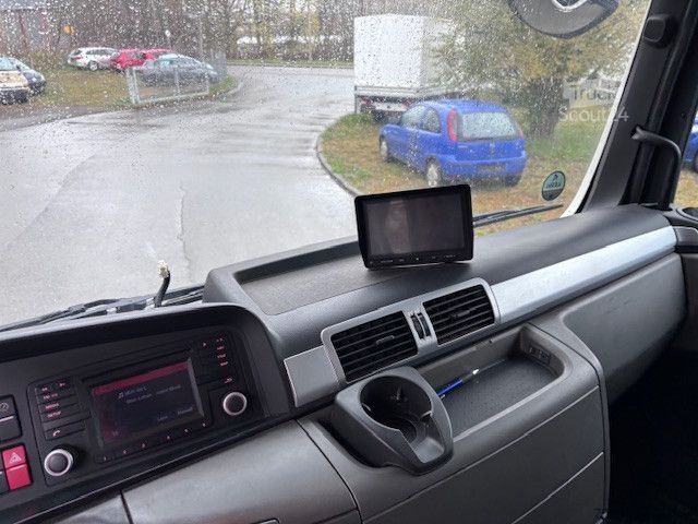 Dzērienu kravas automašīna MAN TGS 26.400