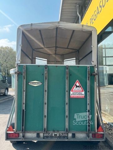 Remorcă pentru transport cai BÖCKMANN Duo Esprit 2 Pferdeanhänger Holz/Poly 2t.