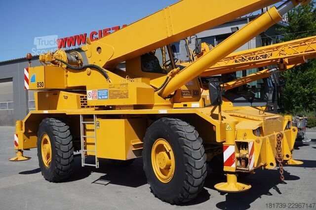Geländekran Locatelli Gril 830 C rough terrain crane/ 1700 MTH