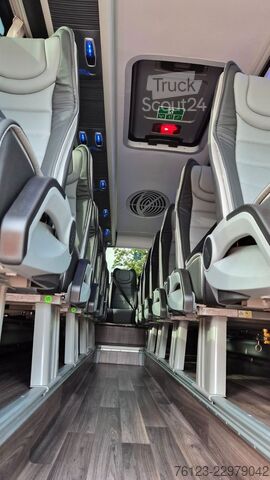 Minibuss MERCEDES-BENZ 519 Sunset S 4 Ferqui Lagerfahrzeug Stock