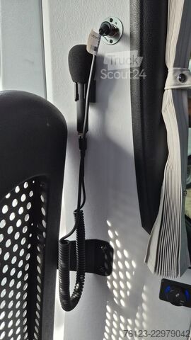 Minibuss MERCEDES-BENZ 519 Sunset S 4 Ferqui Lagerfahrzeug Stock