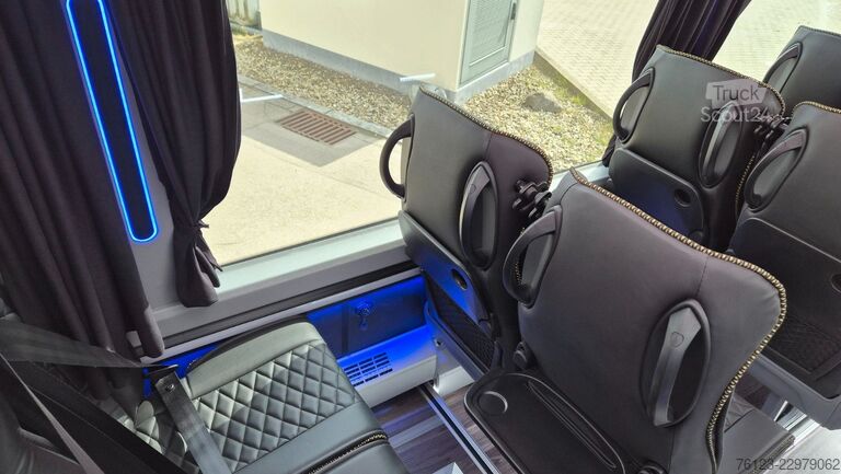 Minibus MERCEDES-BENZ 519  Allrad 4 x 4  20 / 23 Sitzer schnelle Liefe