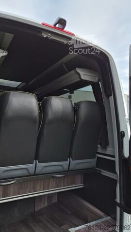 Minibus MERCEDES-BENZ 519  Allrad 4 x 4  20 / 23 Sitzer schnelle Liefe
