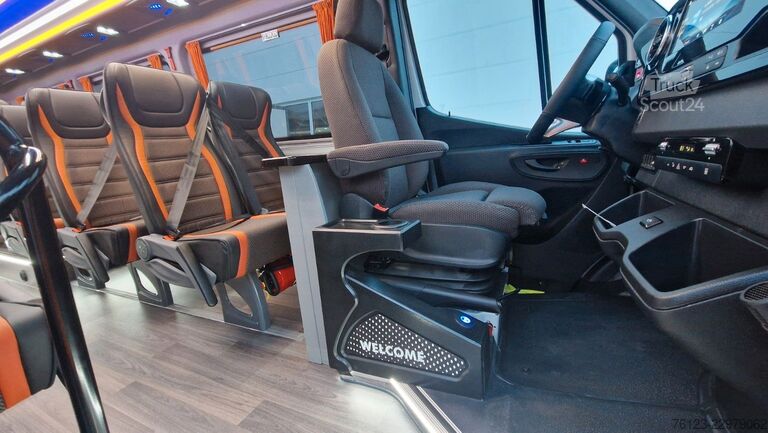 Minibus MERCEDES-BENZ 519  Allrad 4 x 4  20 / 23 Sitzer schnelle Liefe