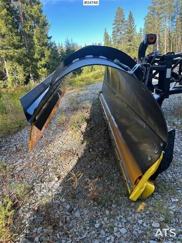 Plog  Artic Machine AM4000 HP Diagonal snow plough