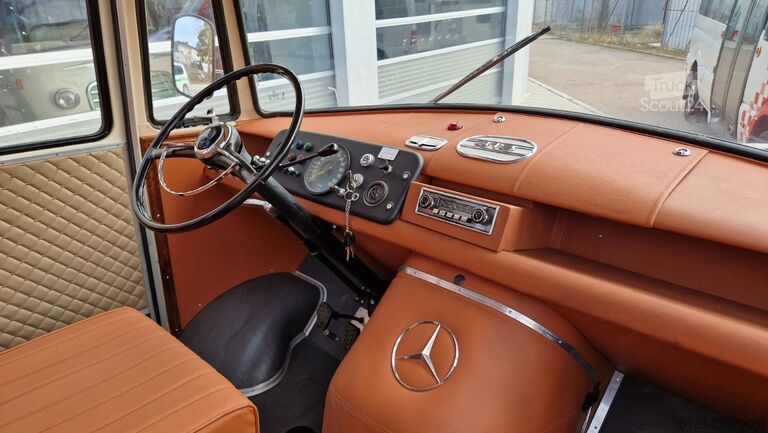 Minibuss MERCEDES-BENZ O 319 Samba Schiebedach Klima
