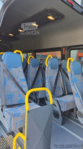 Минибус MERCEDES-BENZ 8 x 517 Sprinter Lord Light  22 SS Aktionspreis