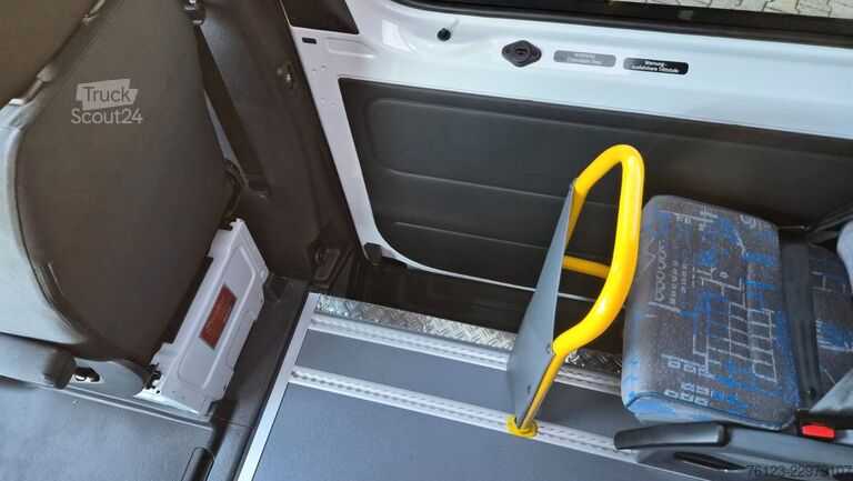 Минибус MERCEDES-BENZ 8 x 517 Sprinter Lord Light  22 SS Aktionspreis