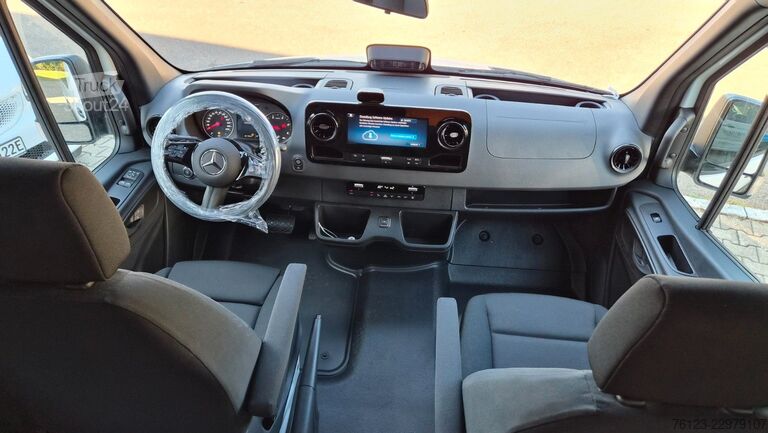 Минибус MERCEDES-BENZ 8 x 517 Sprinter Lord Light  22 SS Aktionspreis