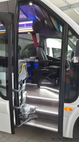 حافلة صغيرة MERCEDES-BENZ 517 Lord Comfort XXL Vorlauffahrzeug 23 SS