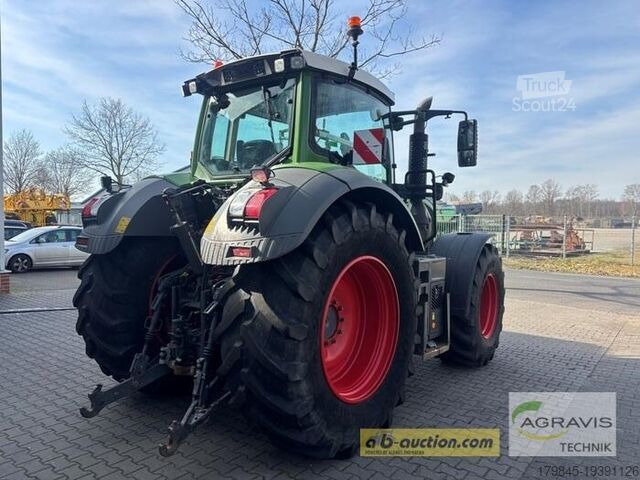 Traktor Fendt 828 VARIO S4 Profi Plus