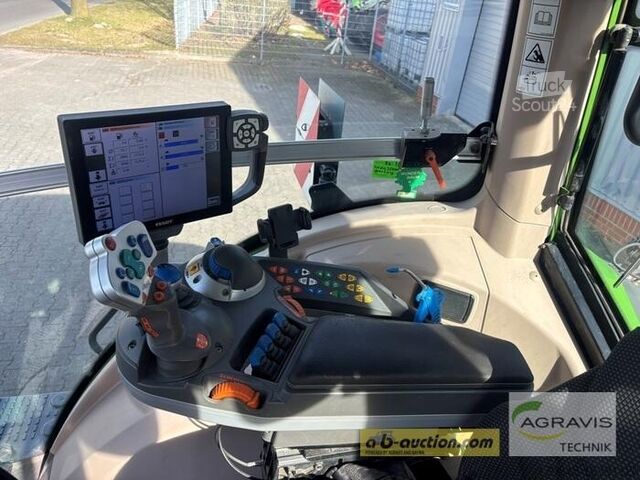 Traktor Fendt 828 VARIO S4 Profi Plus