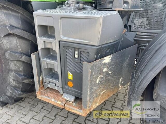 Traktor Fendt 828 VARIO S4 Profi Plus