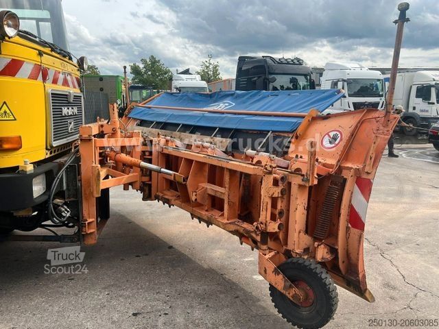 Автоцистерна MAN F8 Winterdienst Räumschild