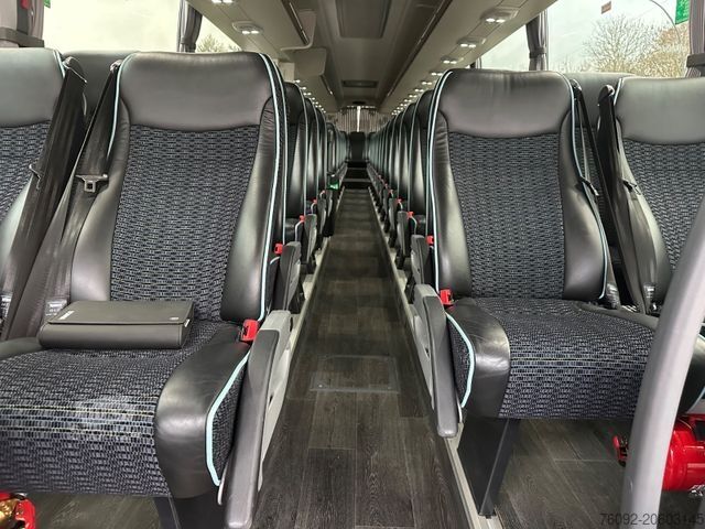 Motor coach SCANIA Touring HD Higer 6X2 (86 tKm*59 Sitze)