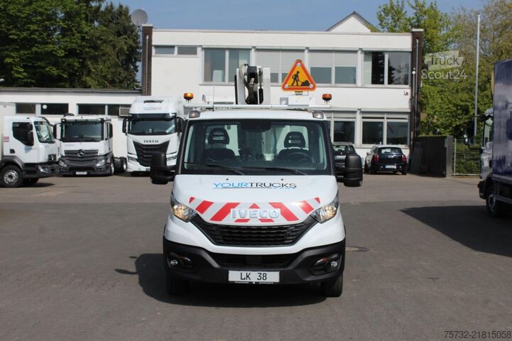 Piattaforma aerea montata su camion Iveco Daily  35-140 Bühne Versalift 13m 2 Personen Korb 200kg
