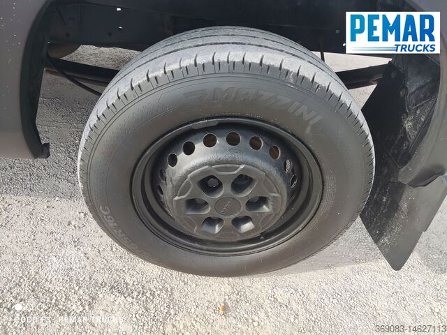 Carrinha IVECO DAILY 35S13 130 FURGONETA L2 H3