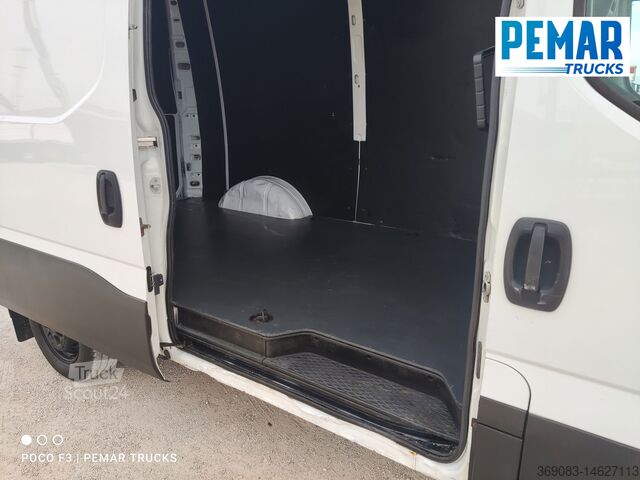 Carrinha IVECO DAILY 35S13 130 FURGONETA L2 H3