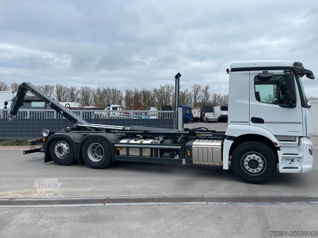 Camion benne à bras amovible MERCEDES-BENZ Actros 2546 Meiller RS 21.70 -MIETE-