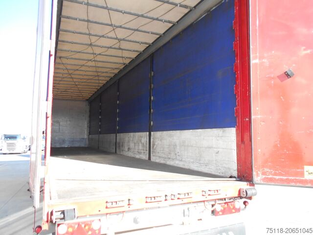 Aizkaru puspiekabe Kässbohrer MEGA