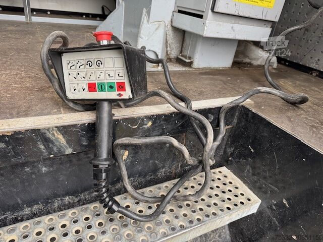 Vrachtwagen met hoogwerker MAN TGL 12.180 BB Versalift 15m 78 tkm