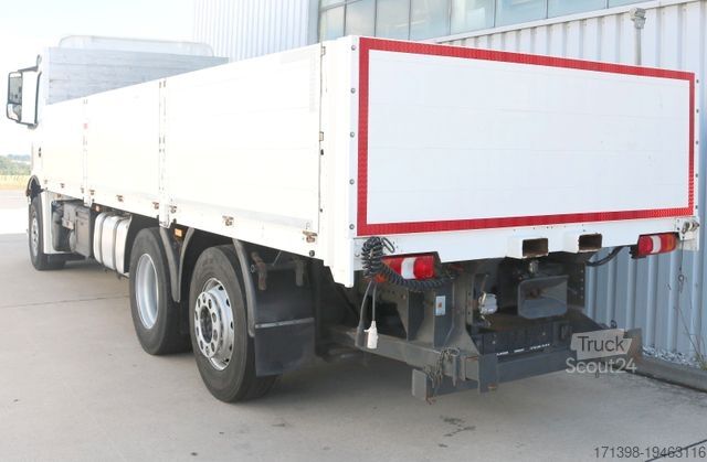 Camion plateau MERCEDES-BENZ Antos 2641L Prits. / Staplerhaltg. Stahltransp.