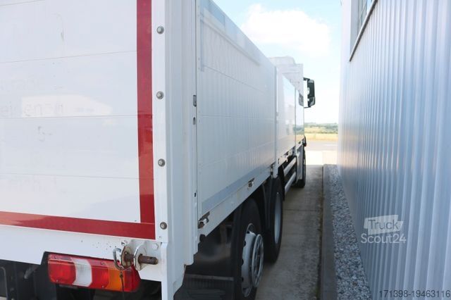 Camion plateau MERCEDES-BENZ Antos 2641L Prits. / Staplerhaltg. Stahltransp.