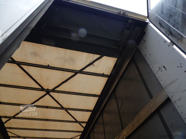 Planenauflieger KOEGEL S24-1