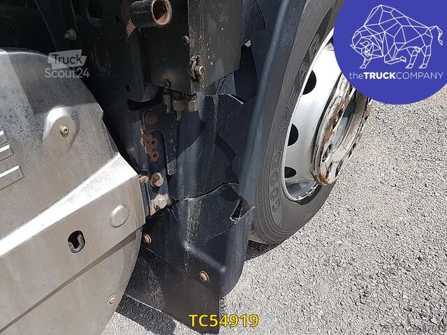 Platform aanhanger DAF XF 105 410