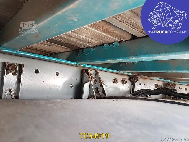 Platform aanhanger DAF XF 105 410