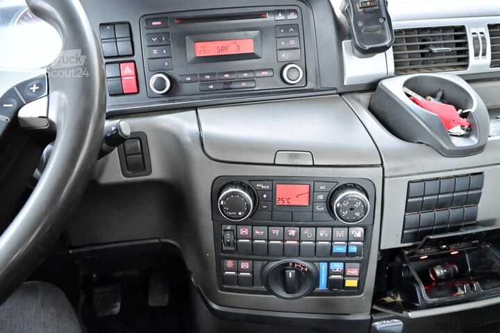 Kanca kasalı yük kamyonu (roll-off) MAN TGS35.440 Hydrodrive 8x2 4 Lift Lenk