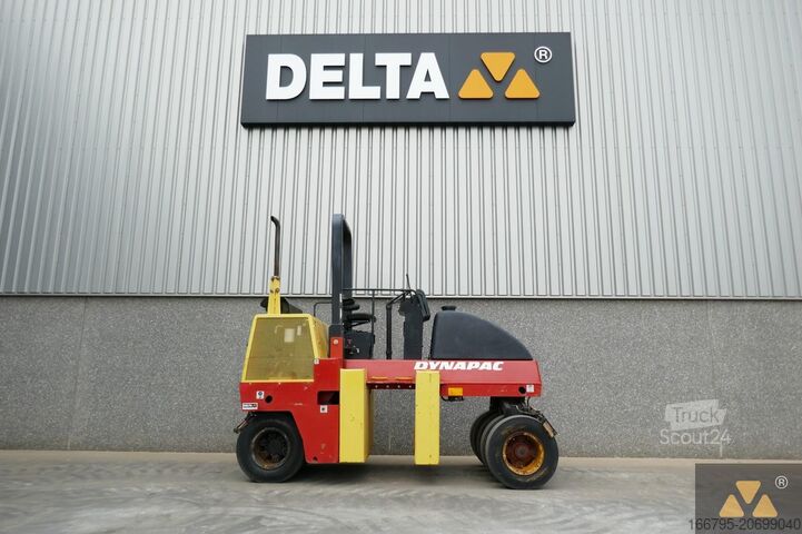 Padangų volas Dynapac CP142