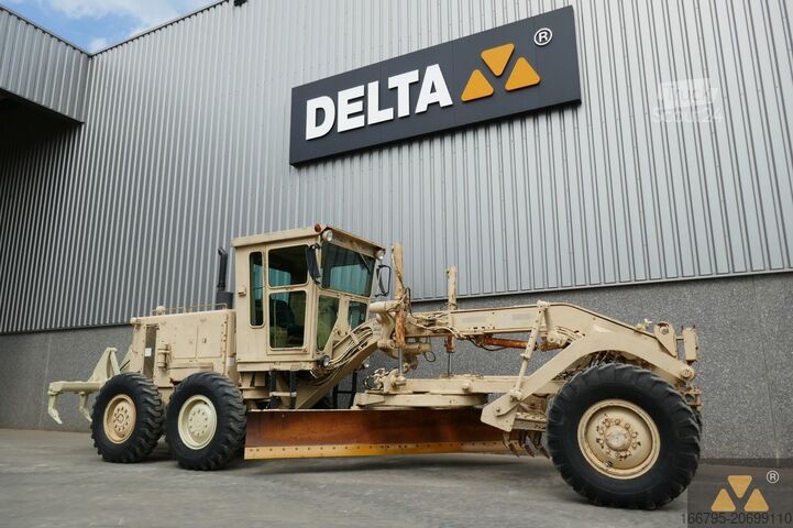 Greideris Caterpillar 130G Ex-army