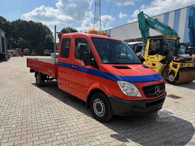 Tovornjak Mercedes-Benz 311 Sprinter Pritsche DOKA AHK