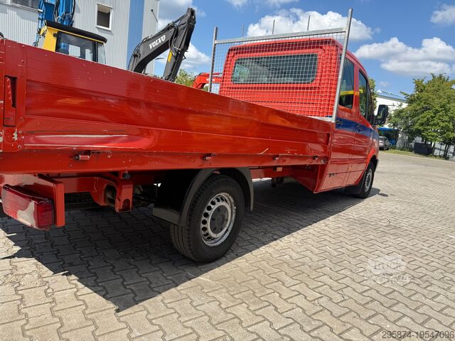 Tovornjak Mercedes-Benz 311 Sprinter Pritsche DOKA AHK