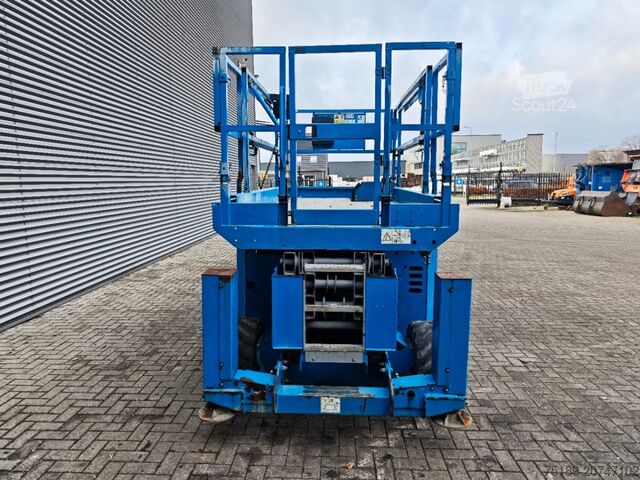 Škarjasto dvigalo Genie GS 3369 4x4