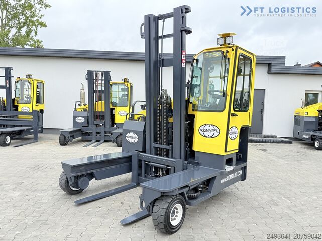 Wózek widłowy czterokierunkowy Combilift C4000 GAS DUPLEX 4600 FREE-LIFT CABIN