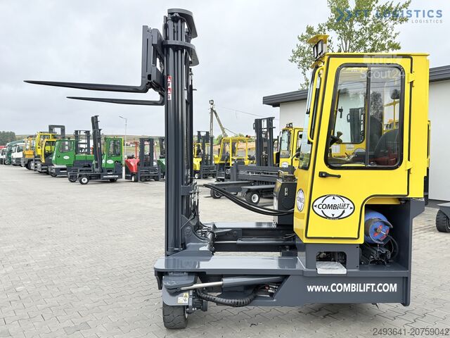 Wózek widłowy czterokierunkowy Combilift C4000 GAS DUPLEX 4600 FREE-LIFT CABIN